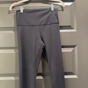 Lululemon High Rise Leggings Women’s Size 6 – Black